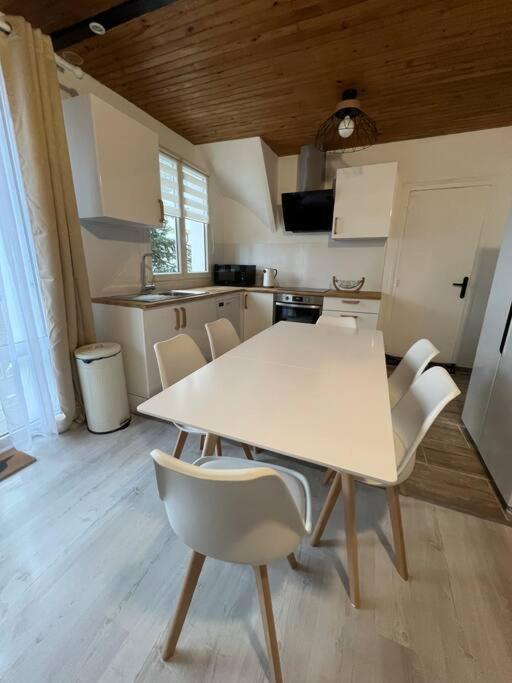 Appartement Style Chalet Standing 2 A 6 Personnes La Bourboule Exterior photo