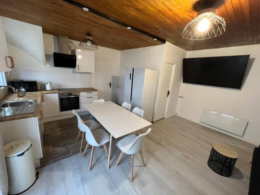 Appartement Style Chalet Standing 2 A 6 Personnes La Bourboule Exterior photo